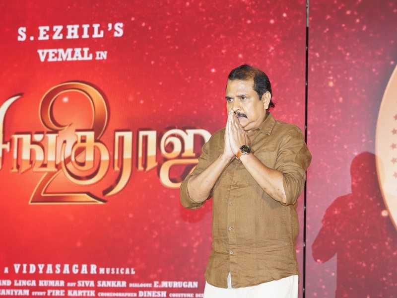 Director Ezhil