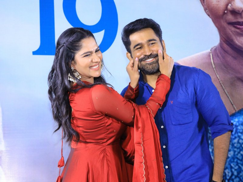swasika - vijayantony