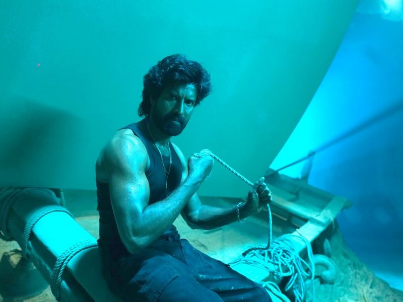Mandaadi - Soori